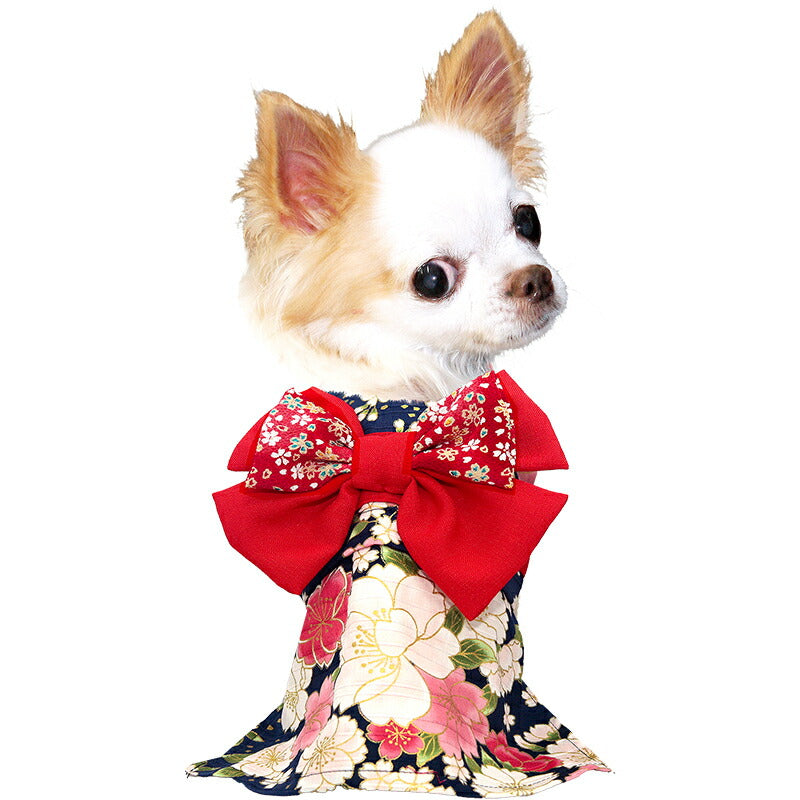 【着物 犬 服 犬の服 秋服 冬服用】艶やか晴れ着 伊織(いおり)《名入れ可能》《コサージュ別売》【和柄 正月 年賀状 初詣 花柄 日本製ドッグ ペット ウェア ダックス トイプードル チワワ タムベディ】